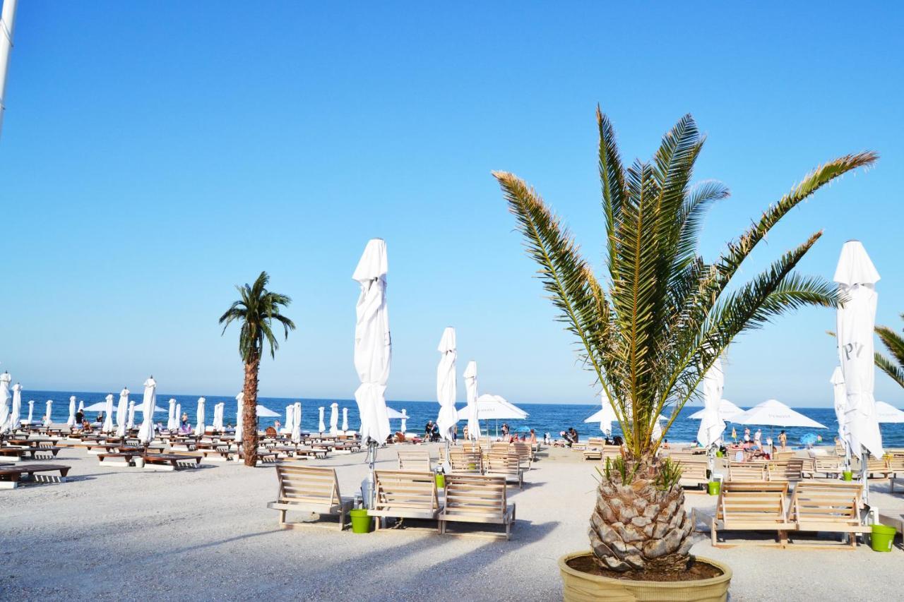 Caesar's Studio Mamaia Exterior foto
